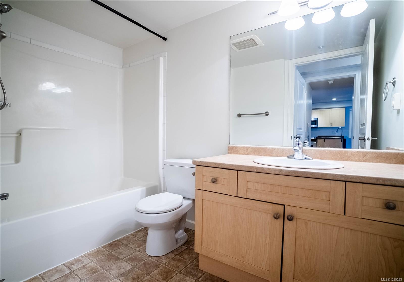 655 Goldstream Ave # 210