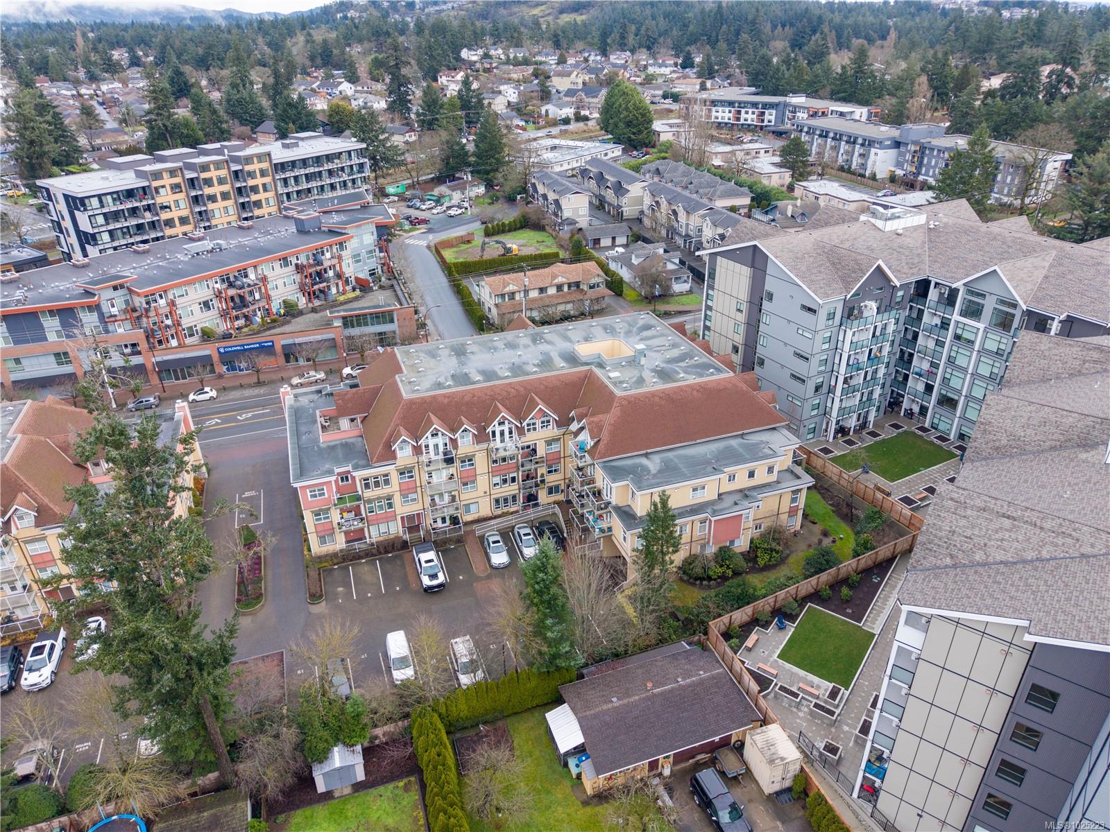 655 Goldstream Ave # 210