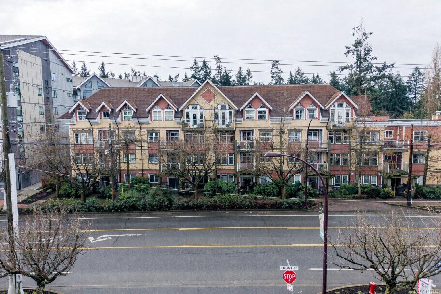 655 Goldstream Ave # 210