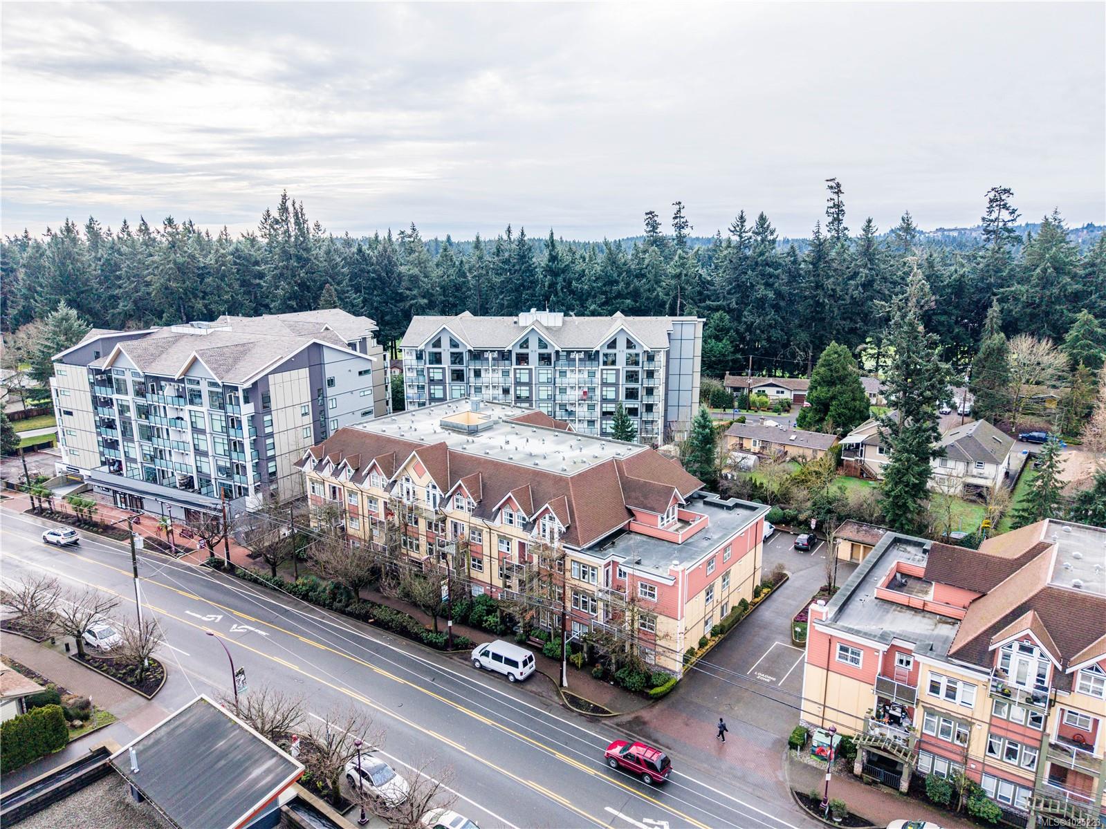 655 Goldstream Ave # 210