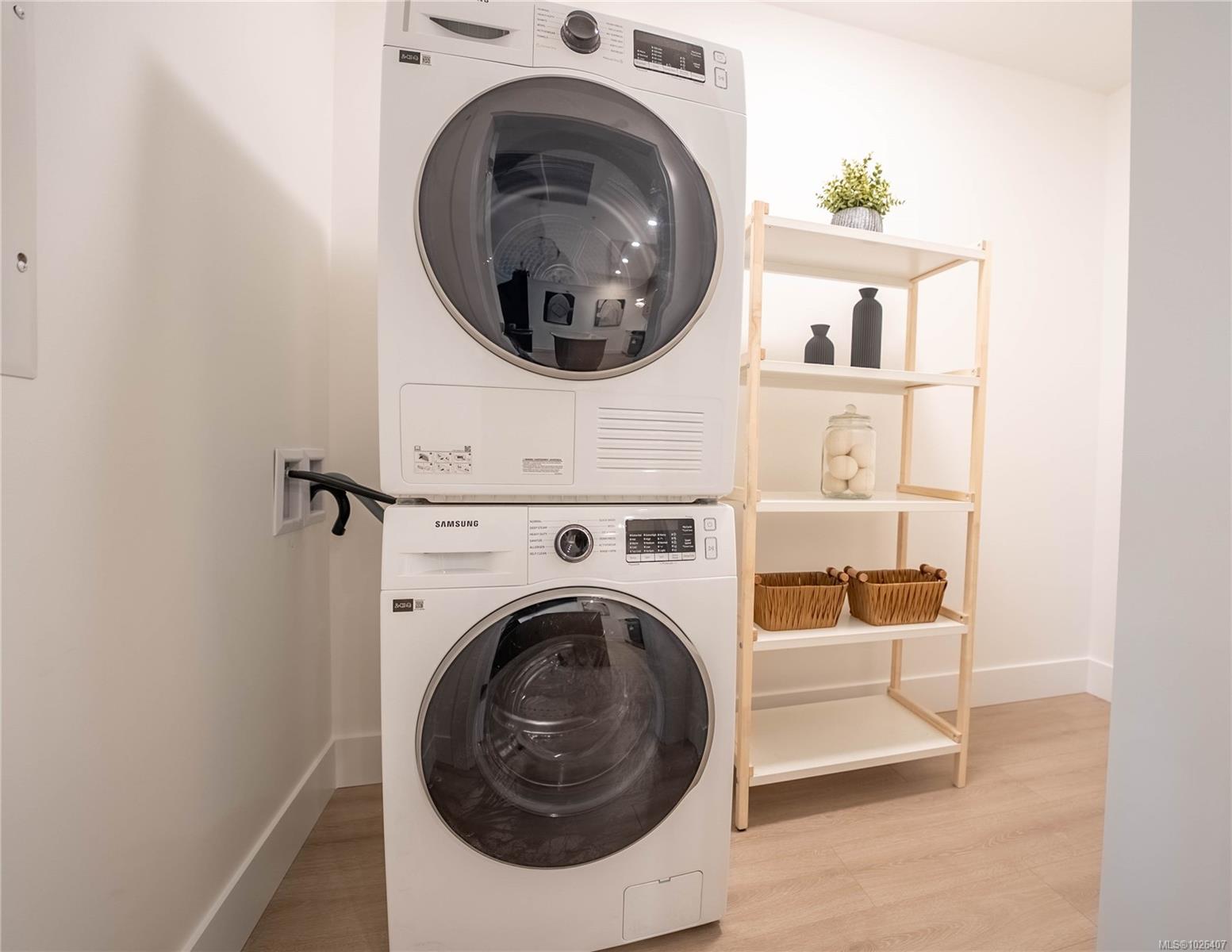 258 Helmcken Rd # 202