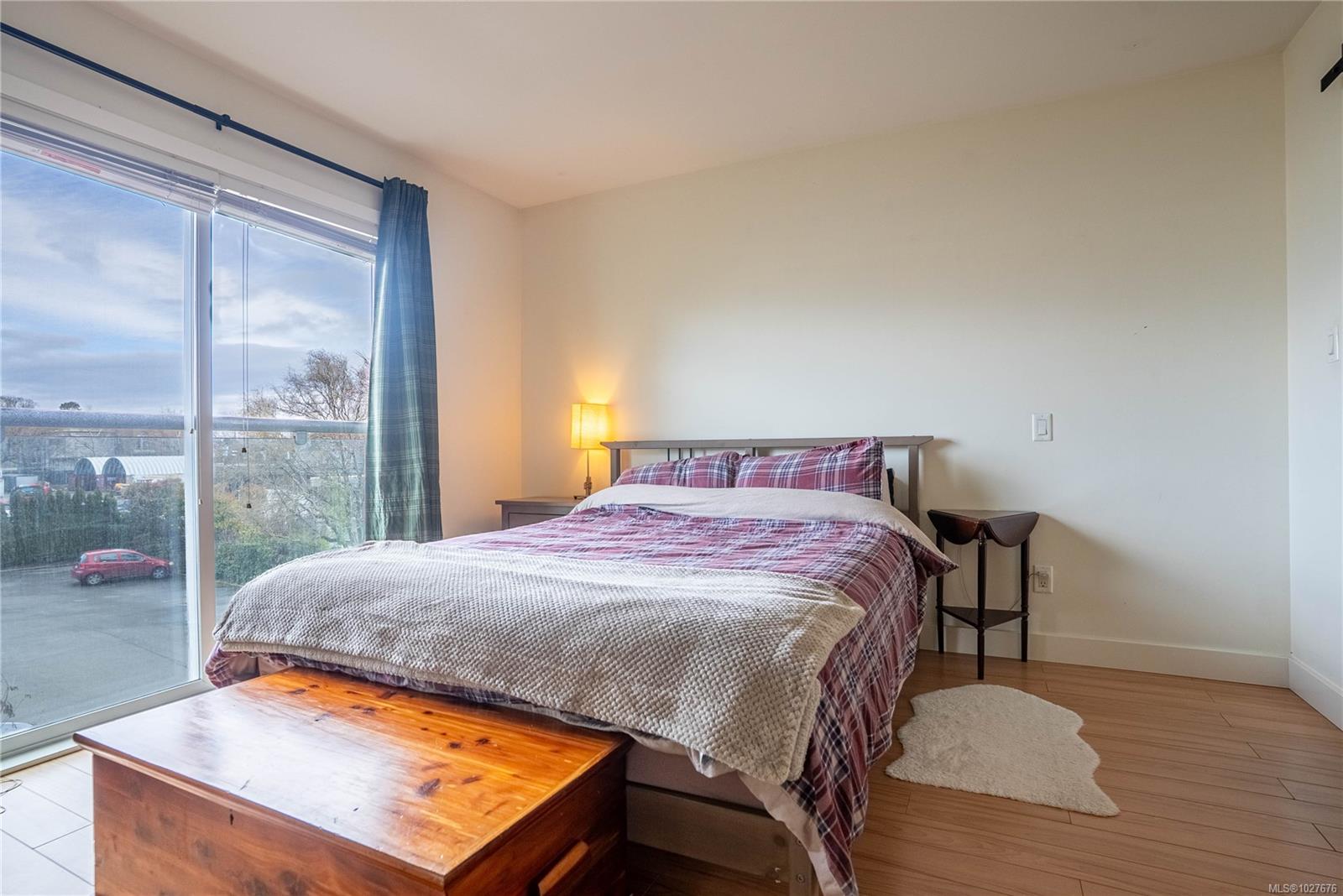 356 Gorge Rd E # 407