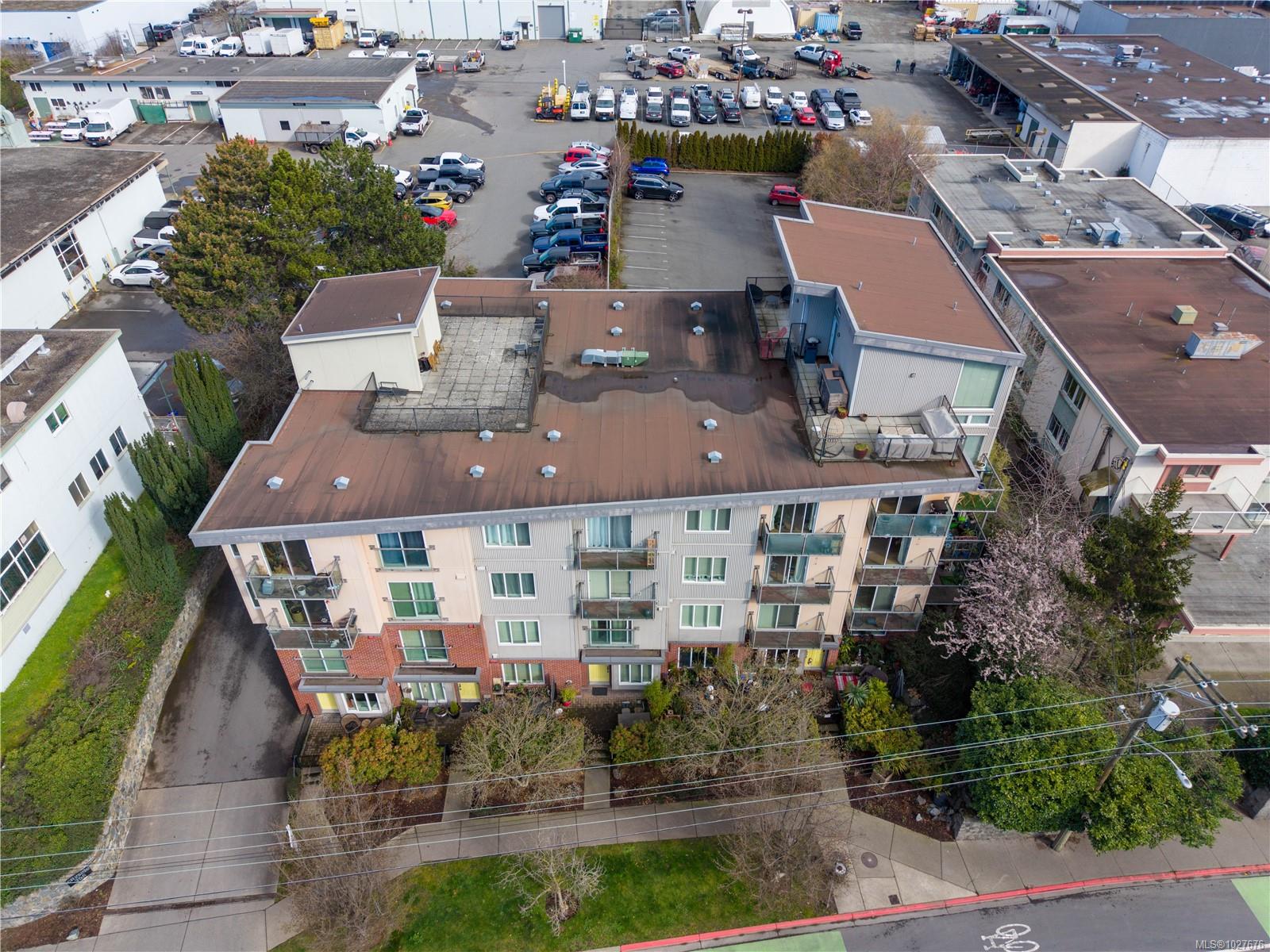 356 Gorge Rd E # 407