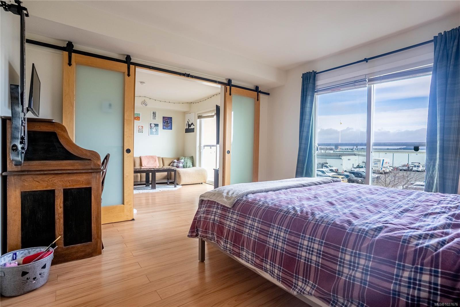 356 Gorge Rd E # 407