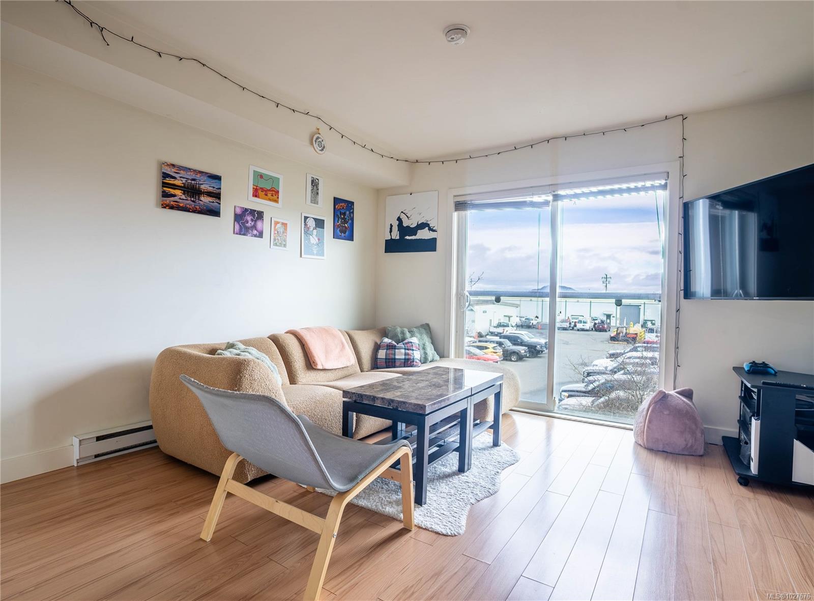 356 Gorge Rd E # 407