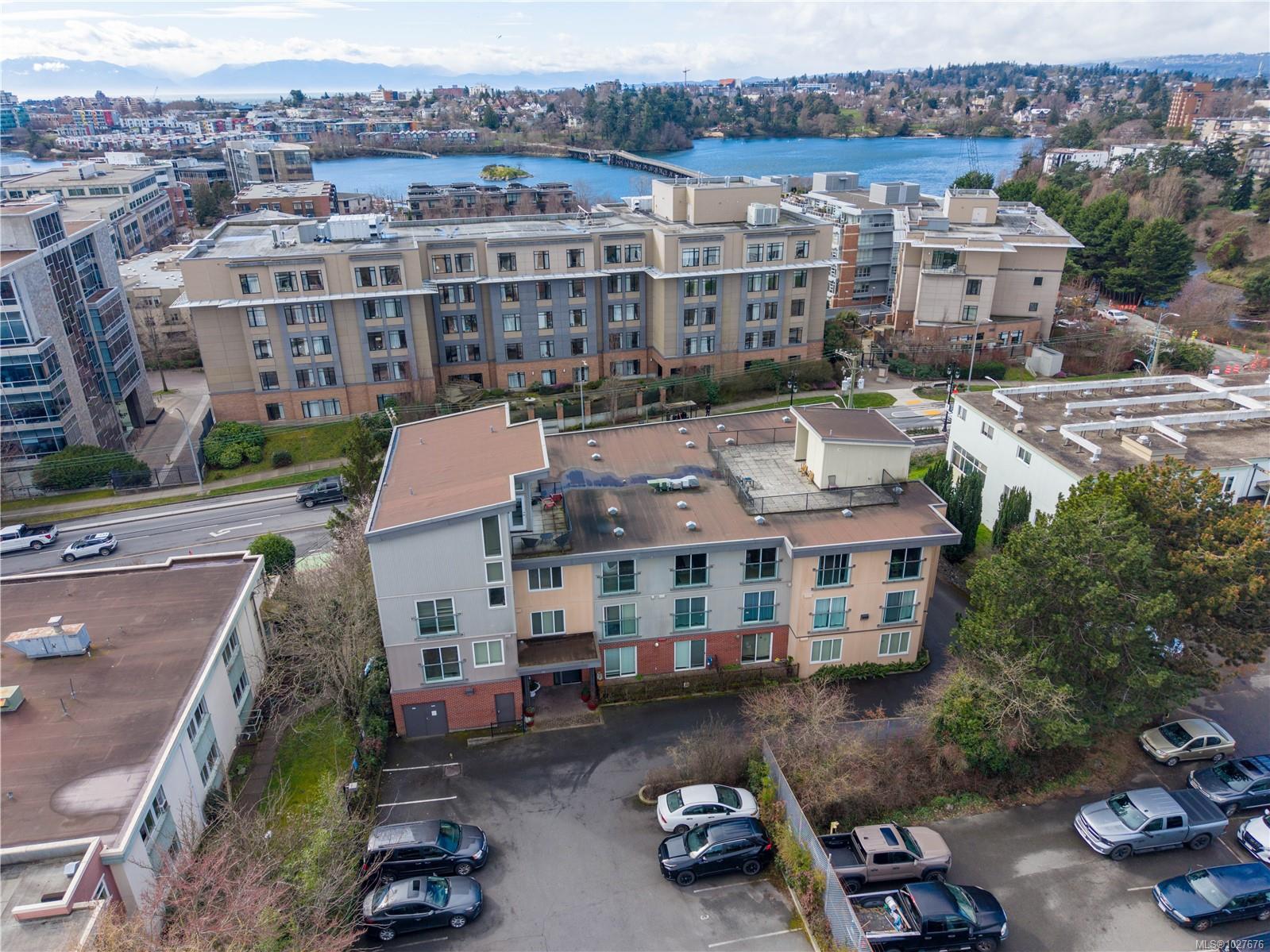 356 Gorge Rd E # 407