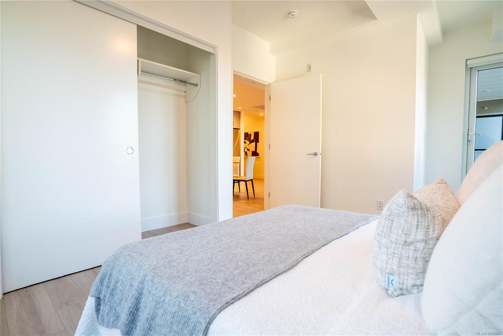 258 Helmcken Rd # 308