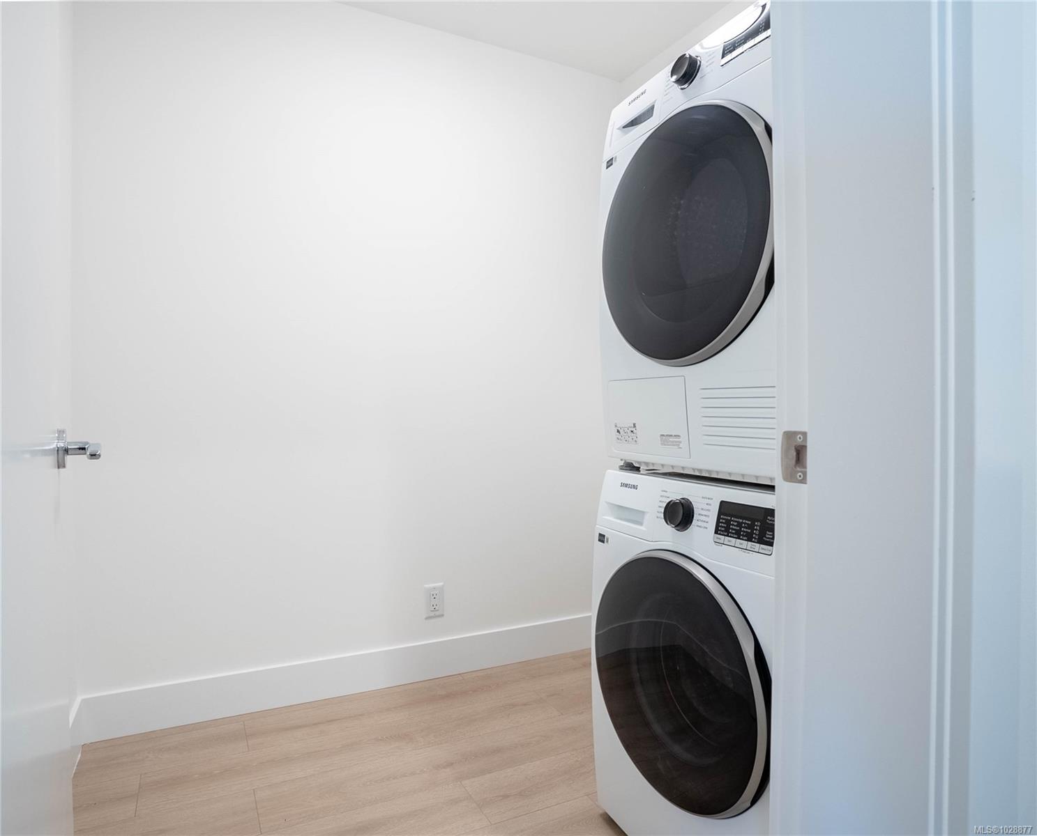 258 Helmcken Rd # 308