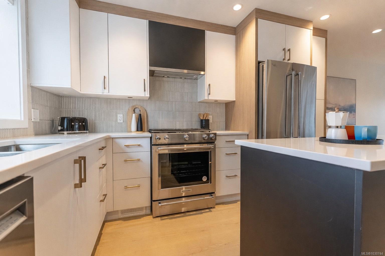 3907 Cedar Hill Rd # U8