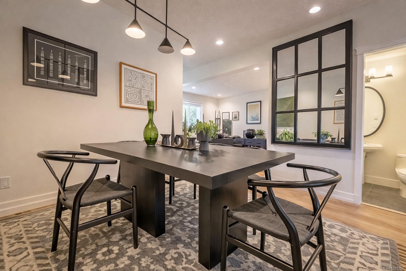 1924 Maple Ave S # 107