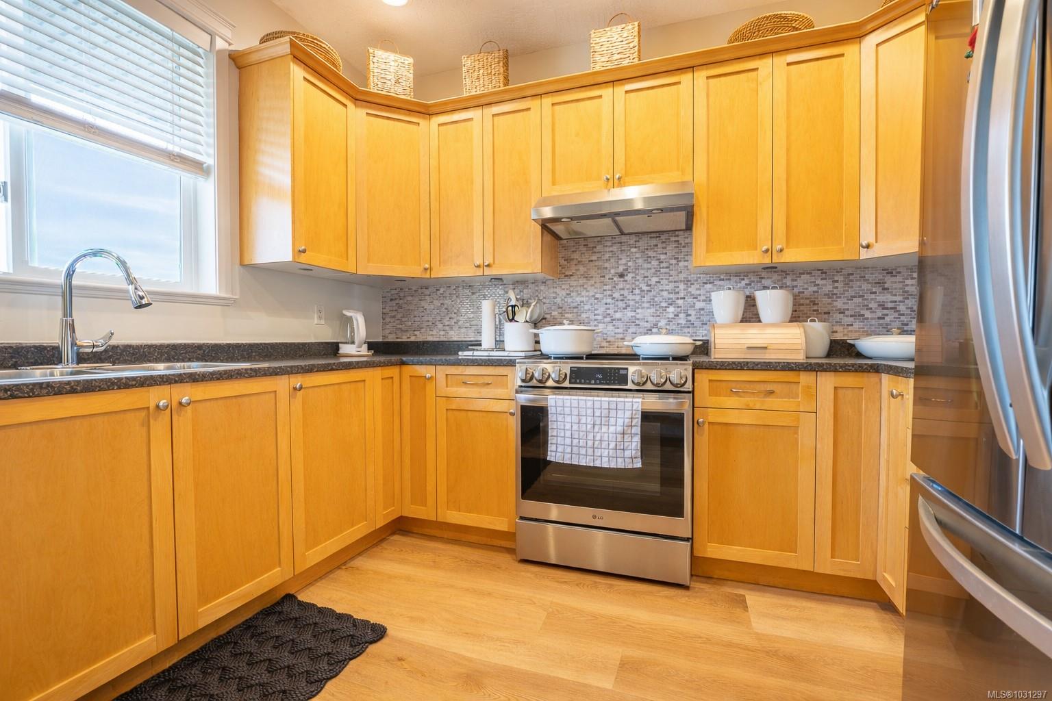 1924 Maple Ave S # 107