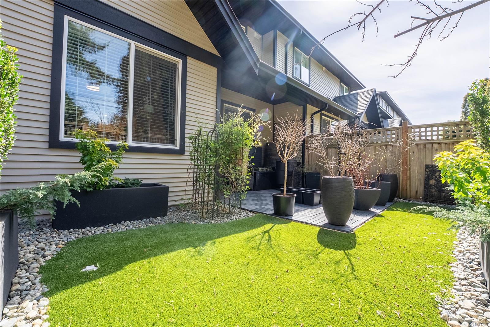 1924 Maple Ave S # 107