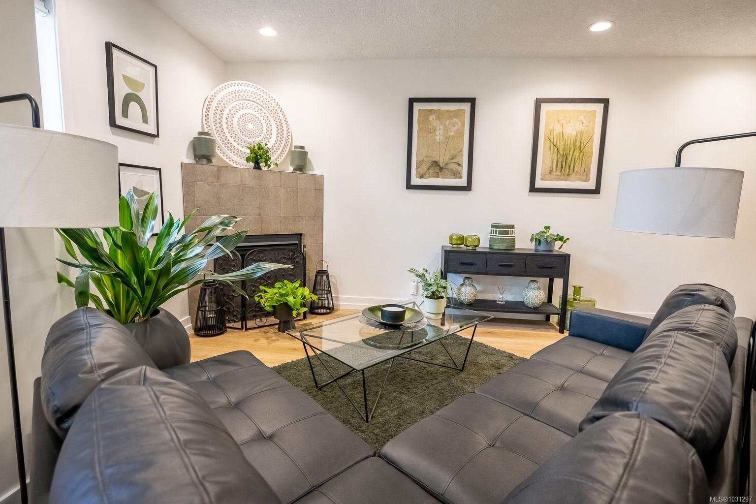 1924 Maple Ave S # 107