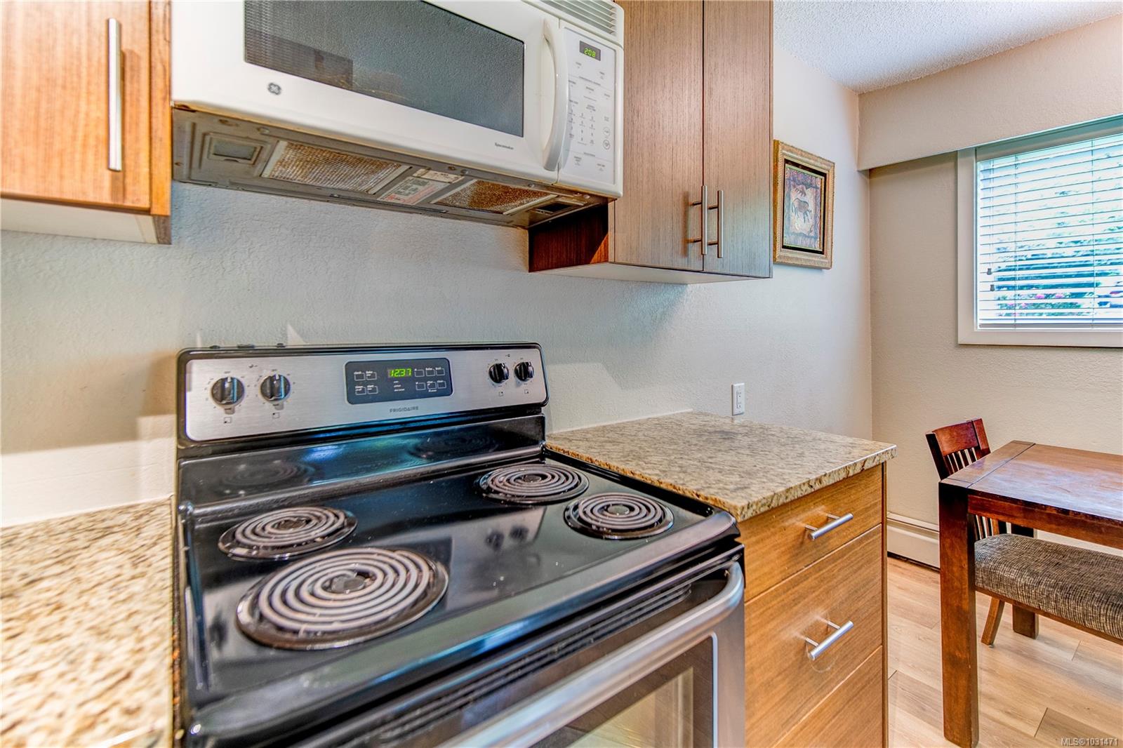3800 Quadra St # 101