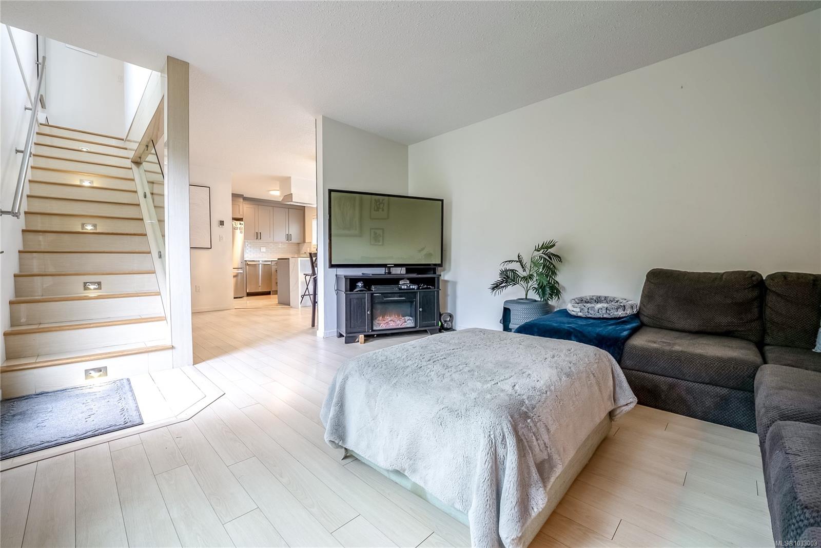 2860 Sooke Lake Rd # 102