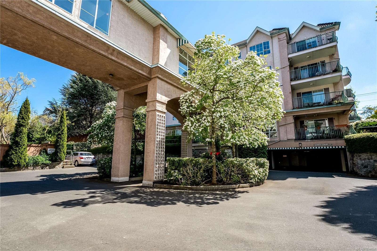 3133 Tillicum Rd # 413