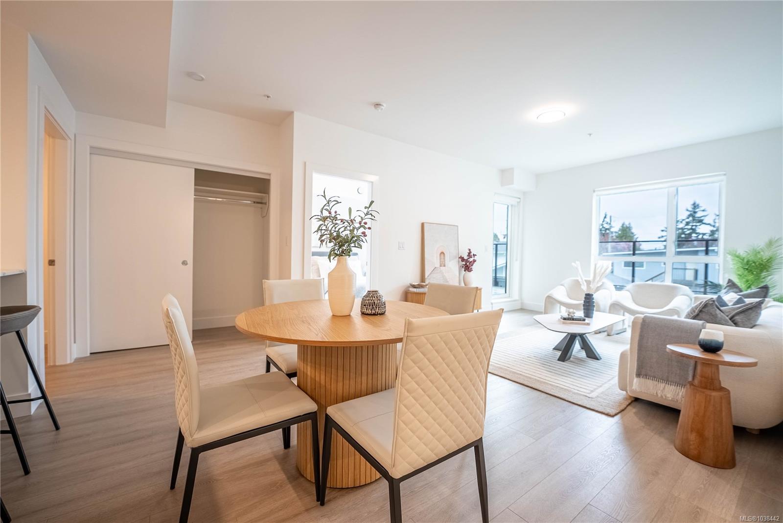 202-258 Helmcken Rd Unit: #202