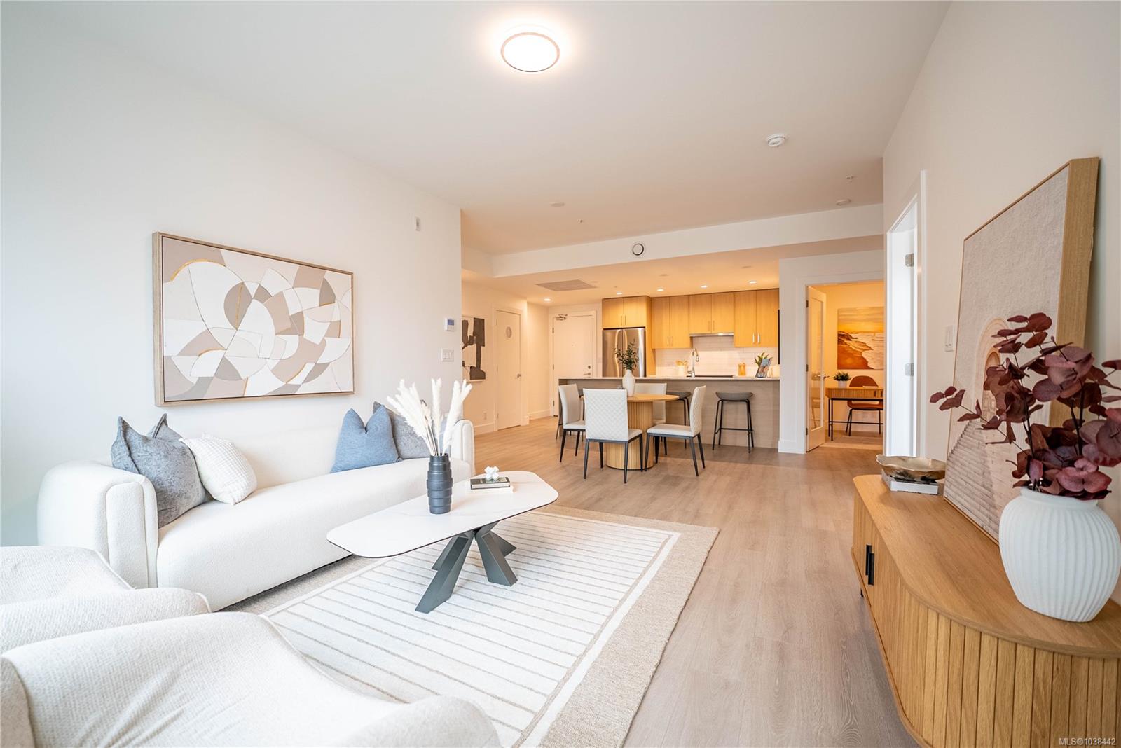 202-258 Helmcken Rd Unit: #202