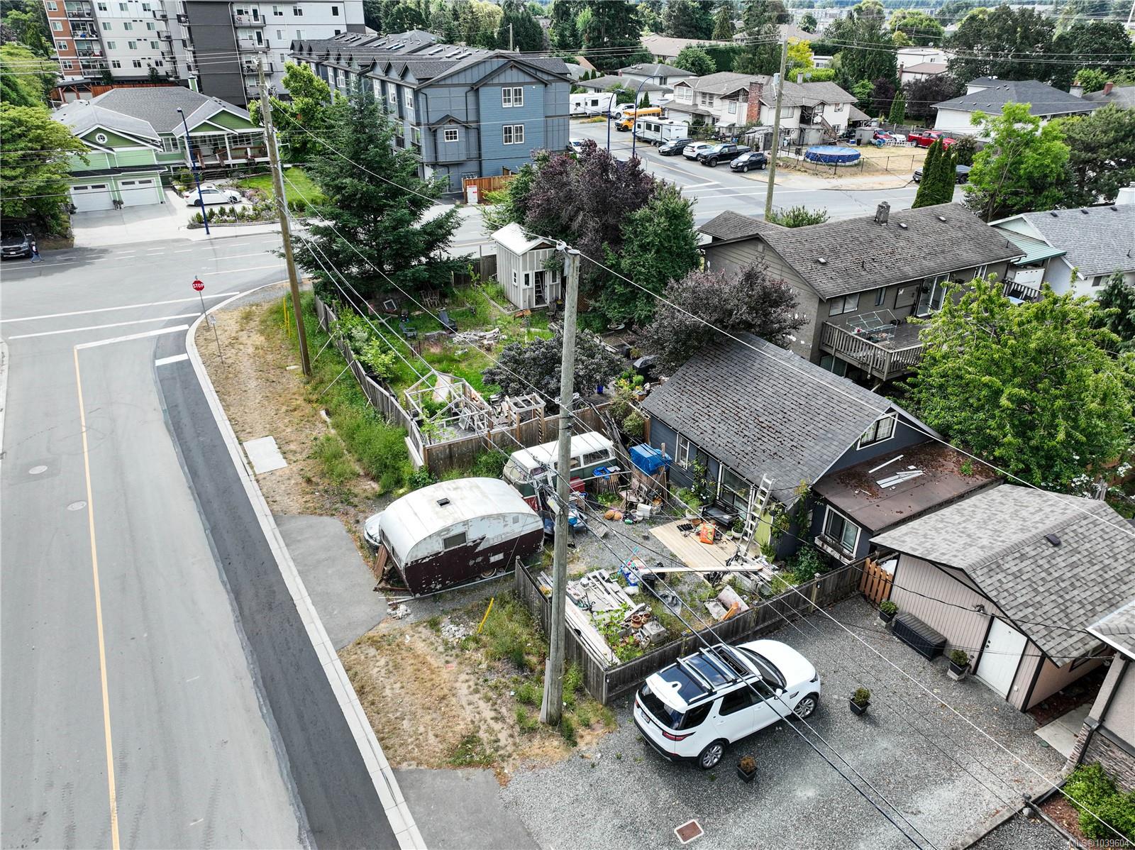 1011 Costin Ave