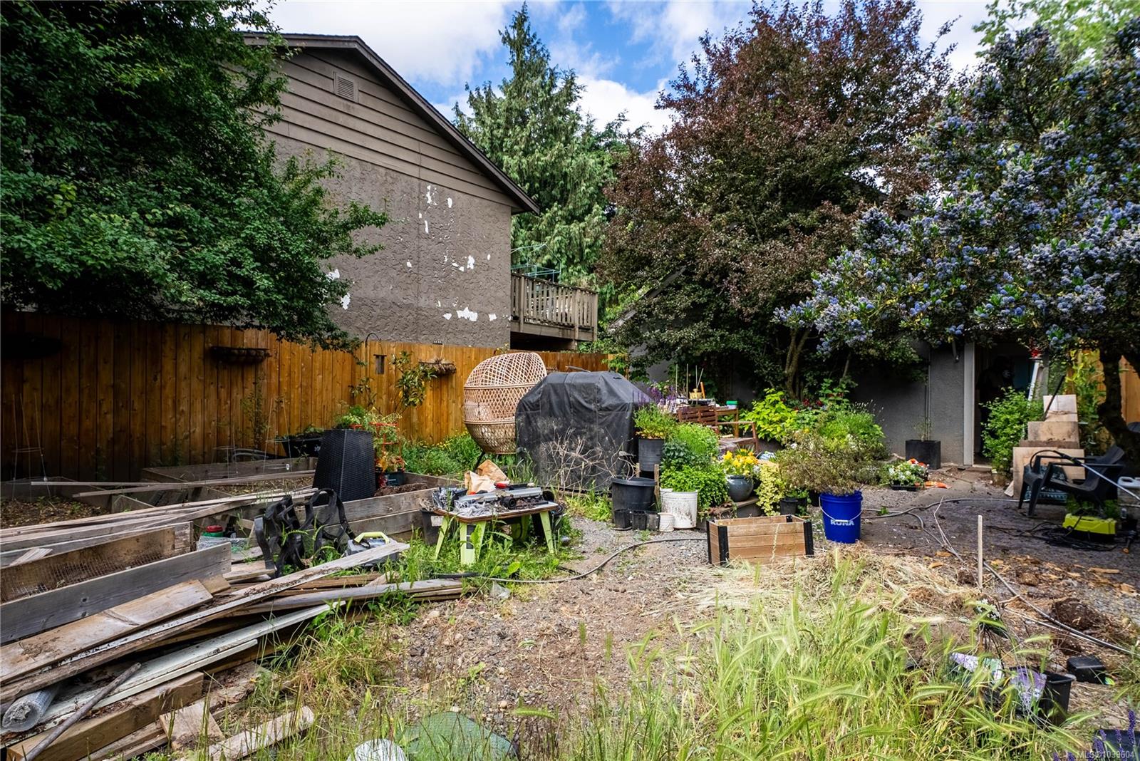 1011 Costin Ave