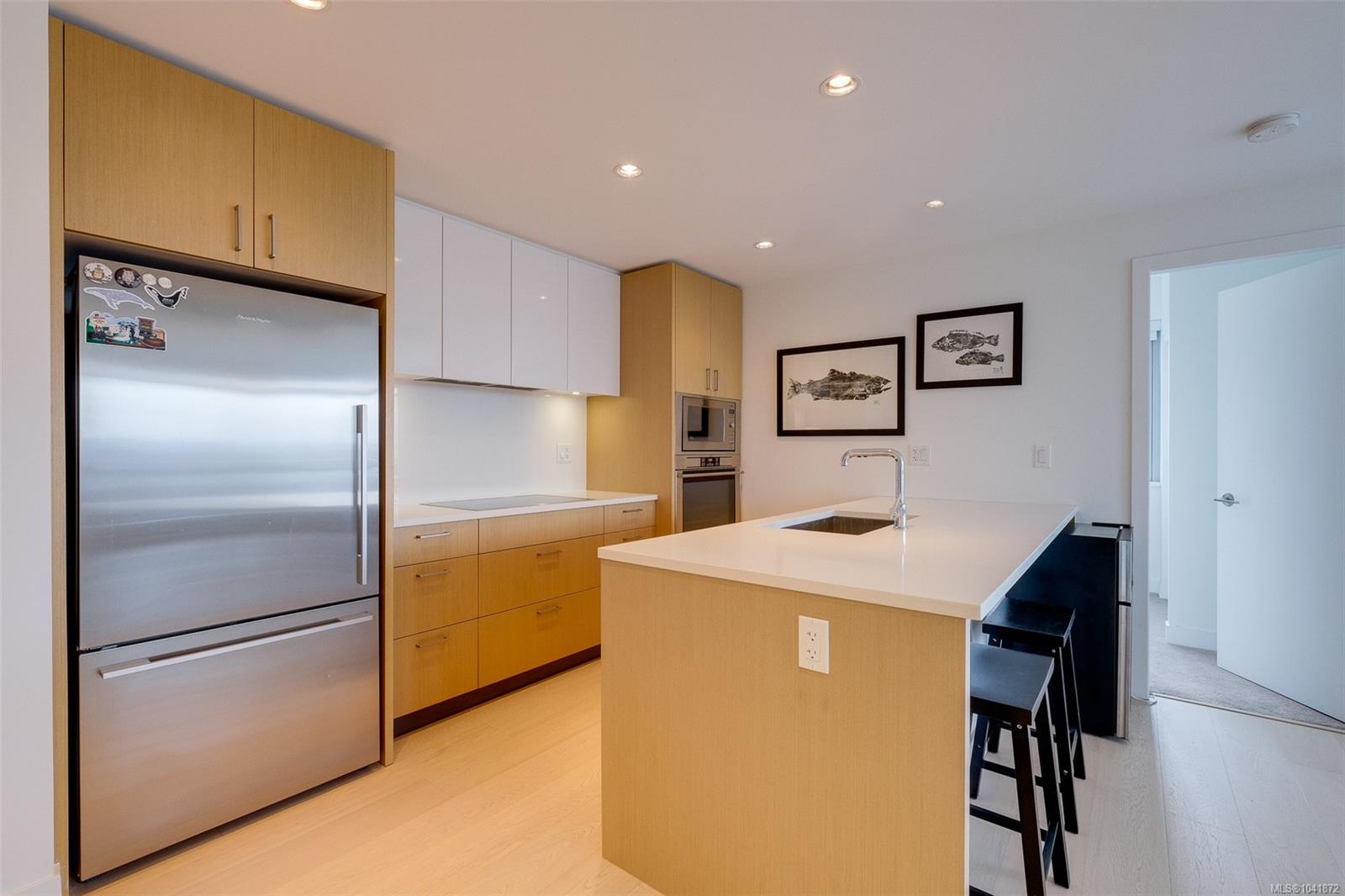 838 Broughton St #609