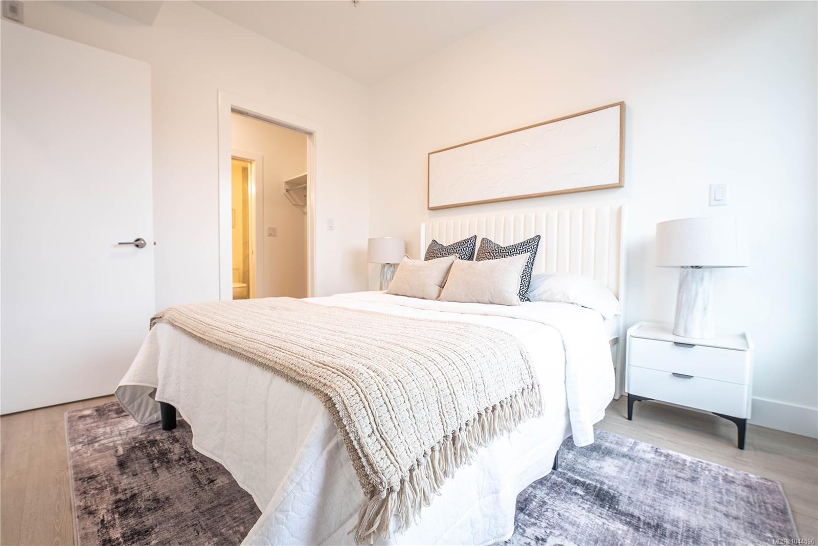 258 Helmcken Rd #212