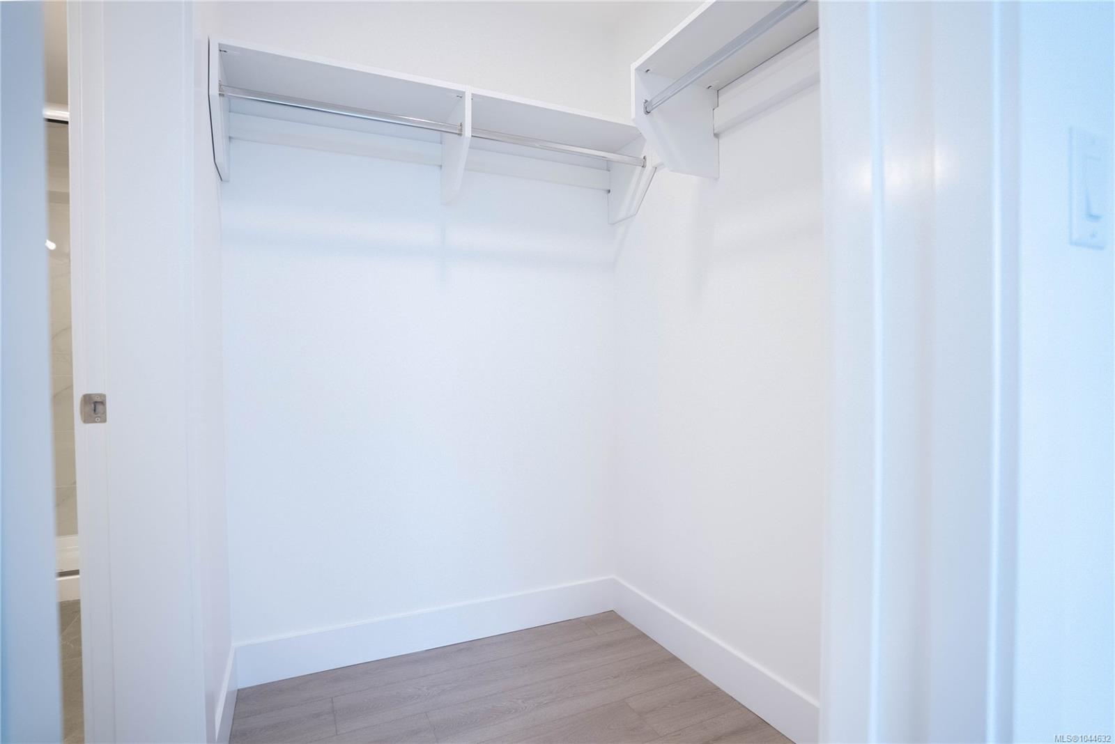 258 Helmcken Rd #303