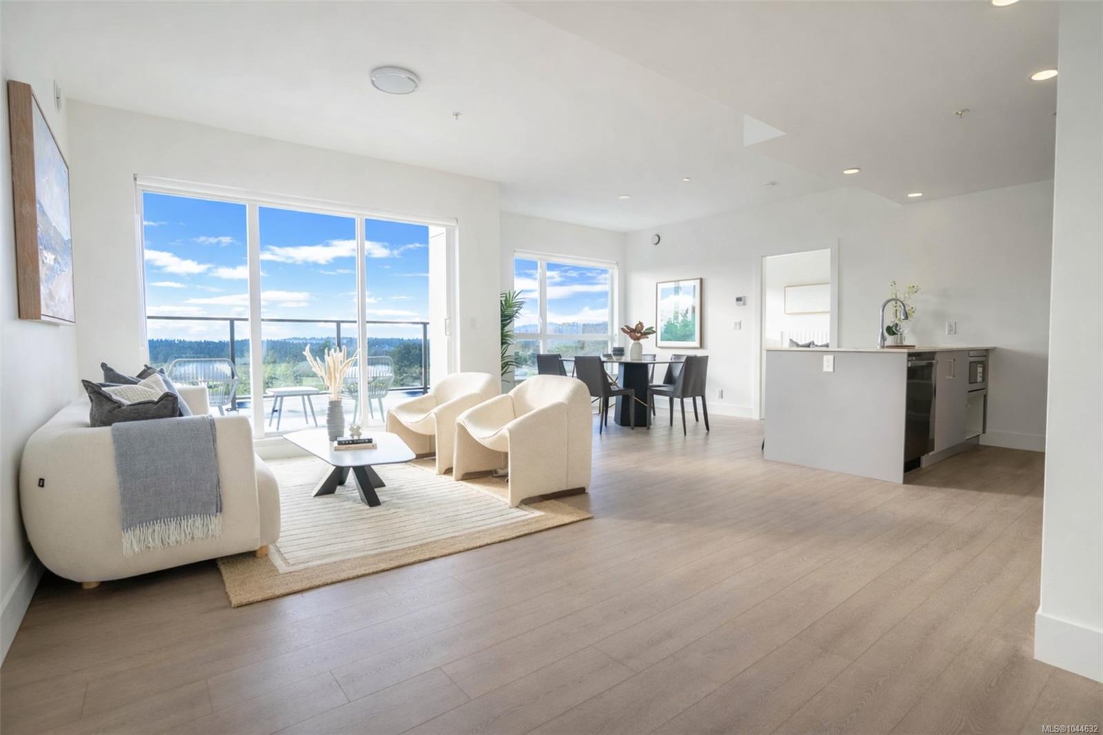 258 Helmcken Rd #303