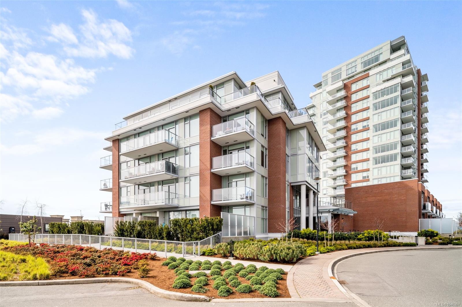 70 Saghalie Rd #211