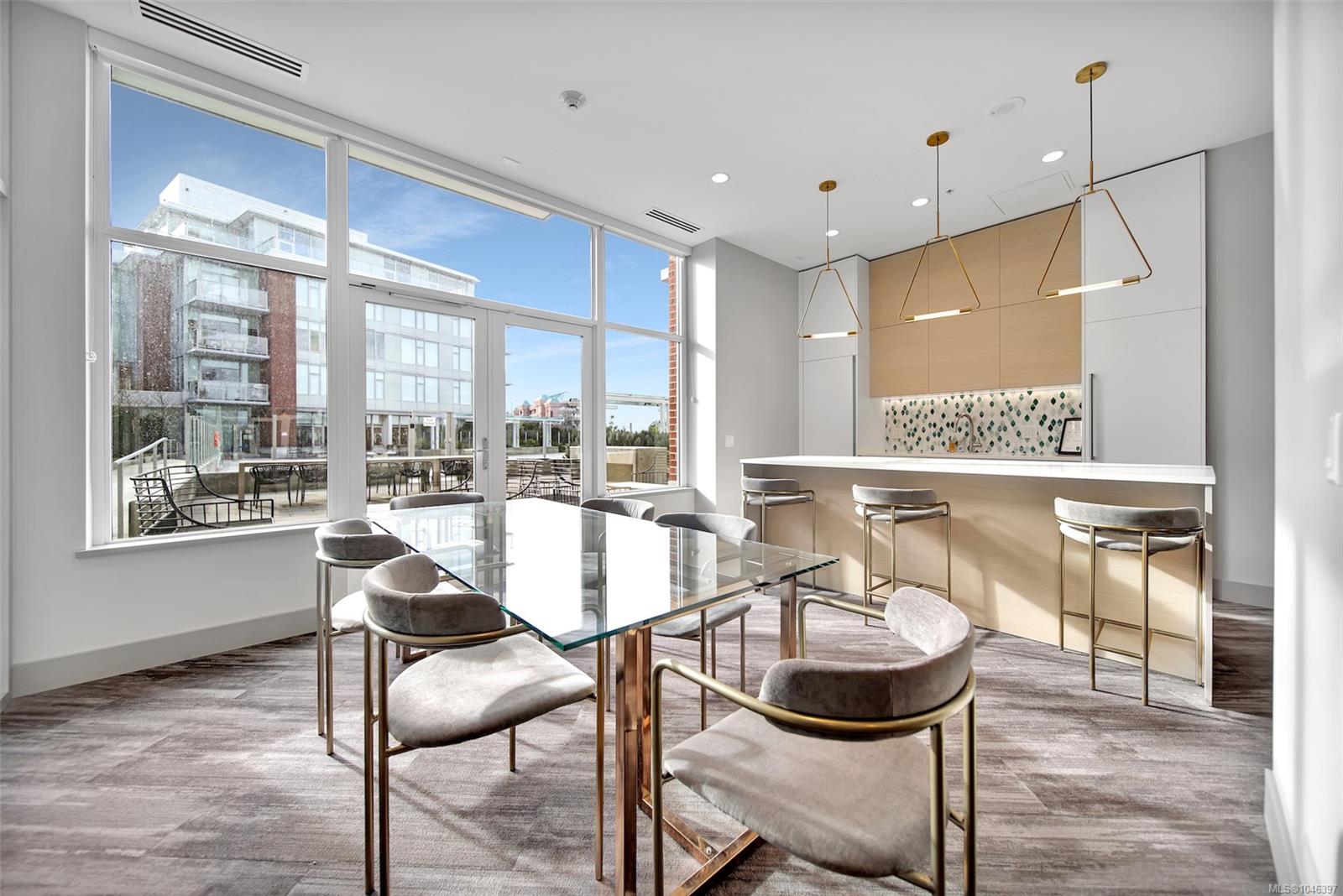 70 Saghalie Rd #211