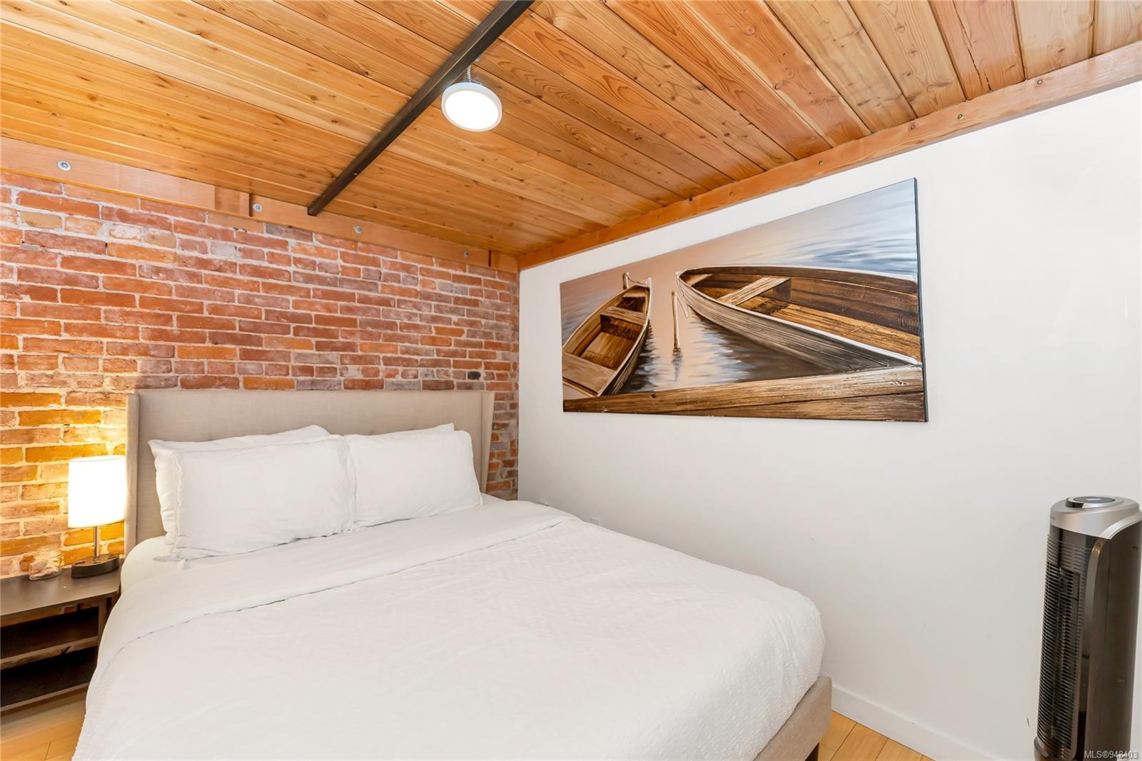 535 Fisgard St Unit: 208