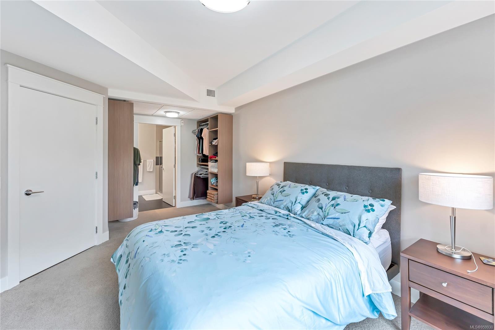 740 Travino Lane # 102