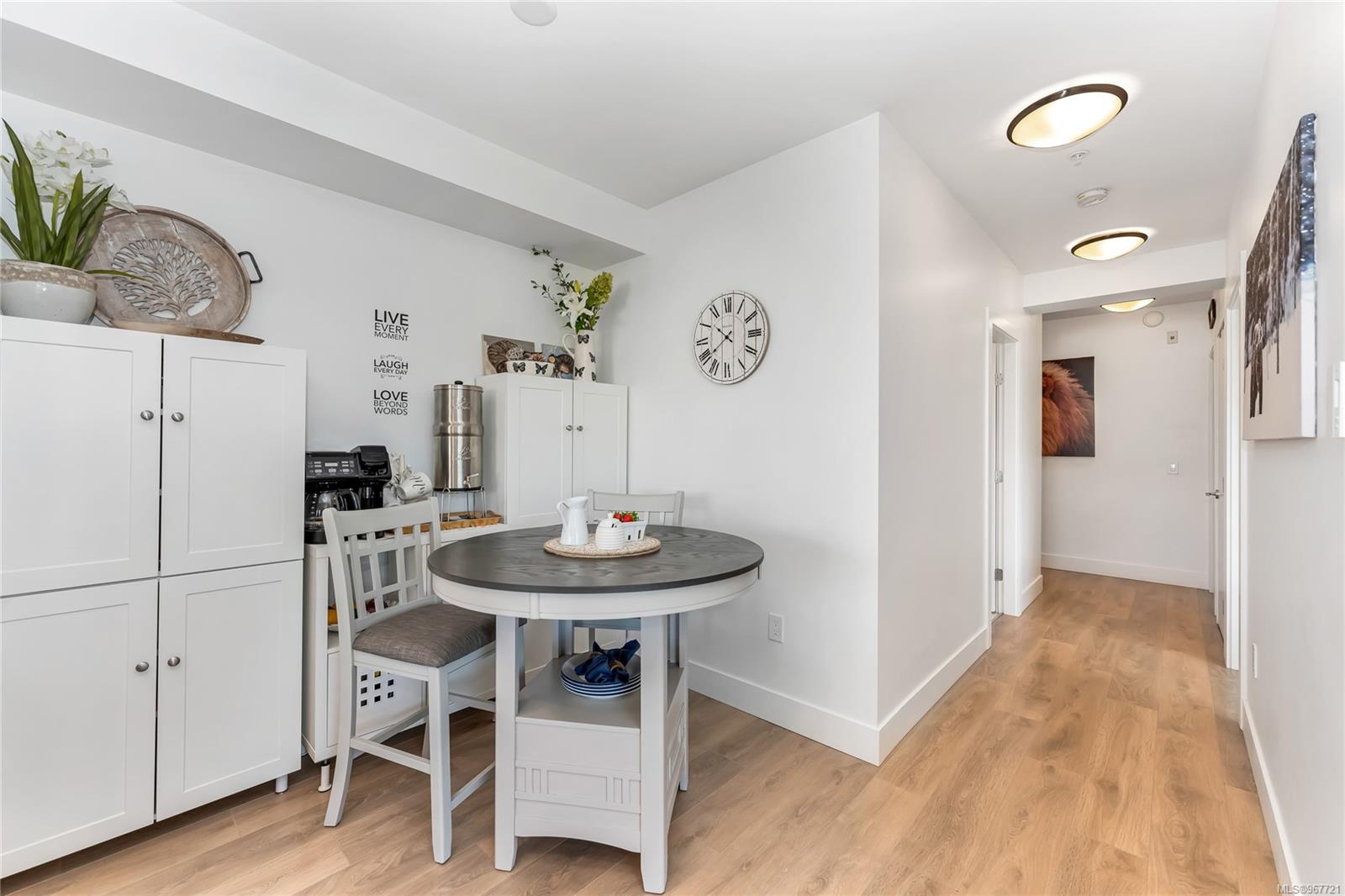 2461 Sidney Ave Unit: 310
