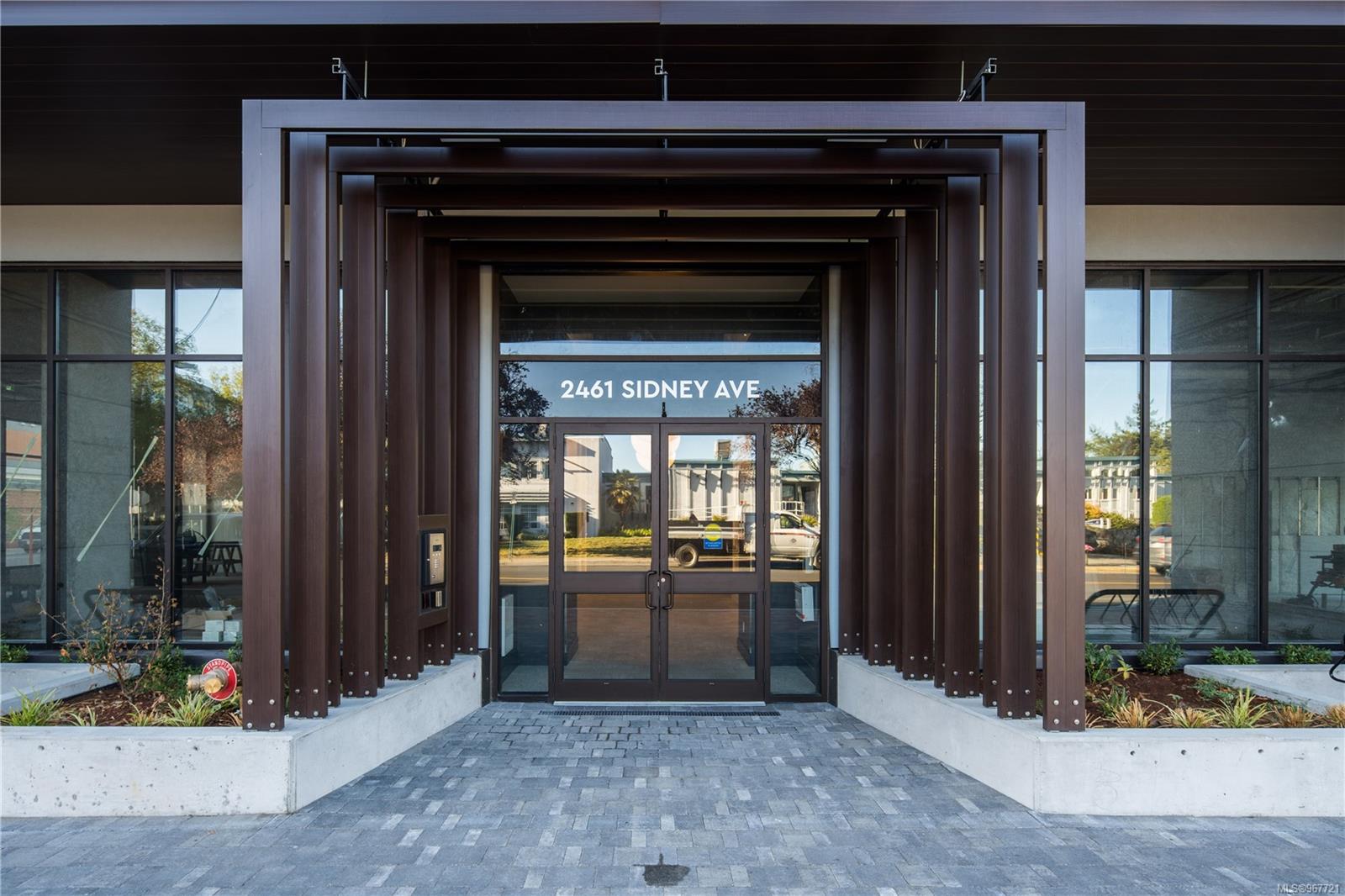2461 Sidney Ave Unit: 310