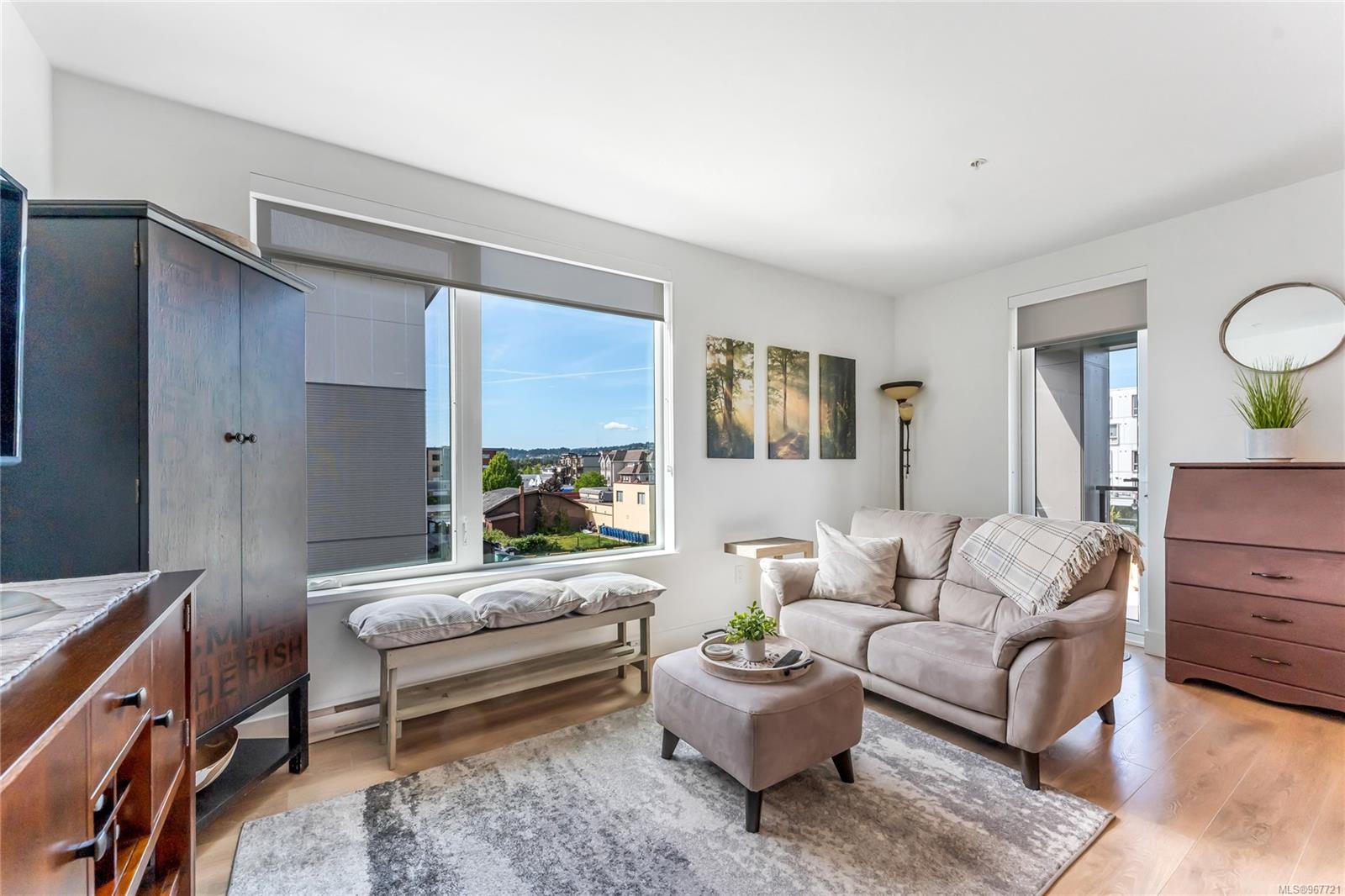 2461 Sidney Ave Unit: 310