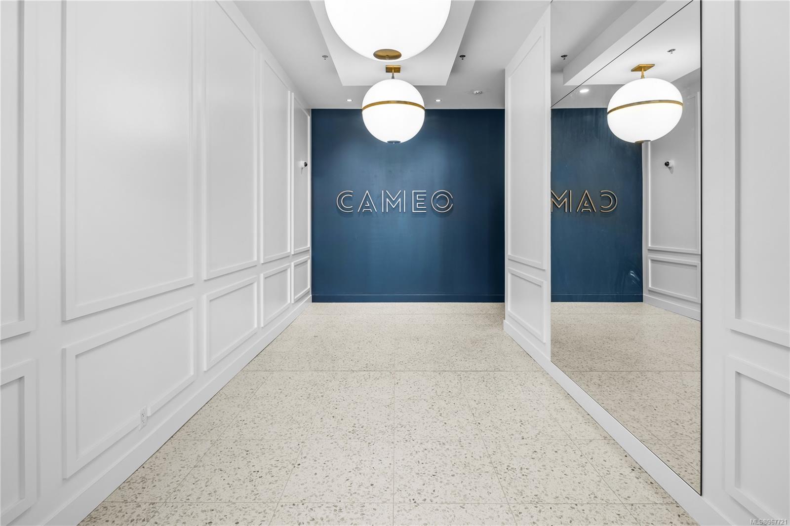 2461 Sidney Ave Unit: 310