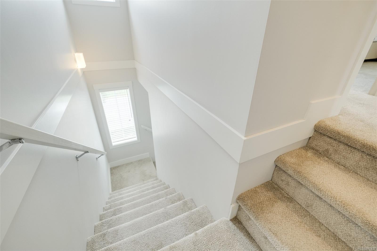 370 Latoria Blvd # 48