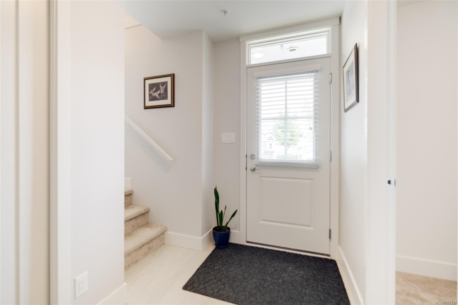 370 Latoria Blvd # 48