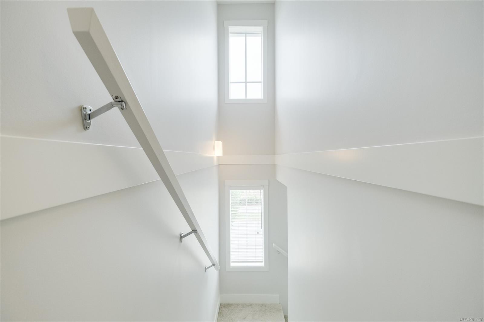 370 Latoria Blvd # 48