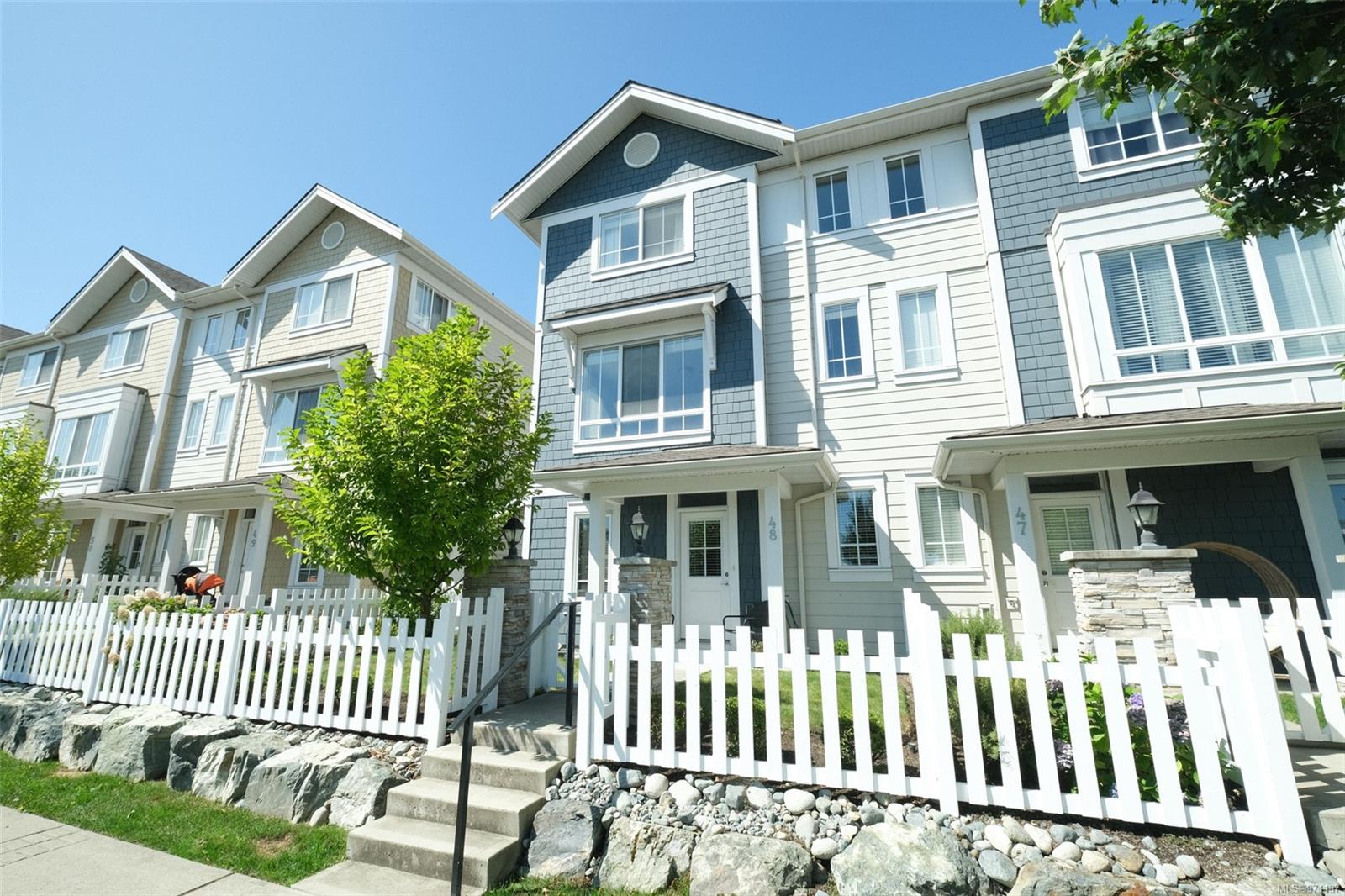 370 Latoria Blvd # 48