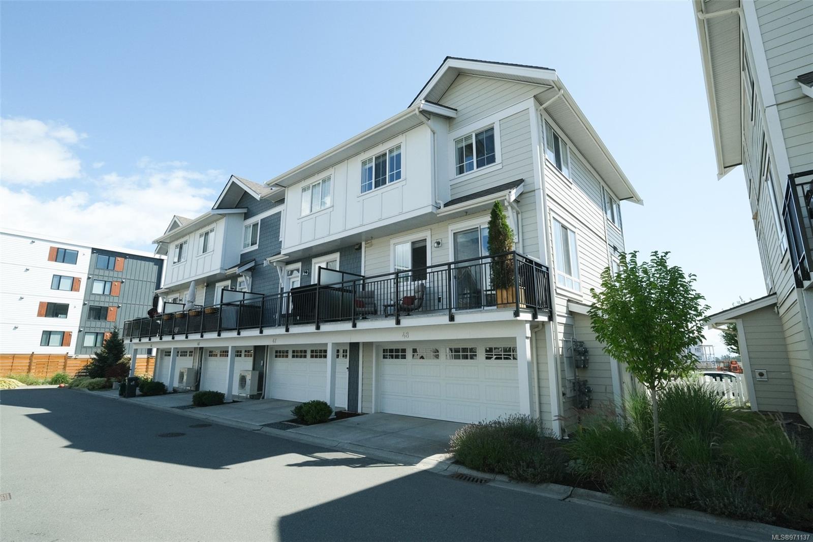 370 Latoria Blvd # 48