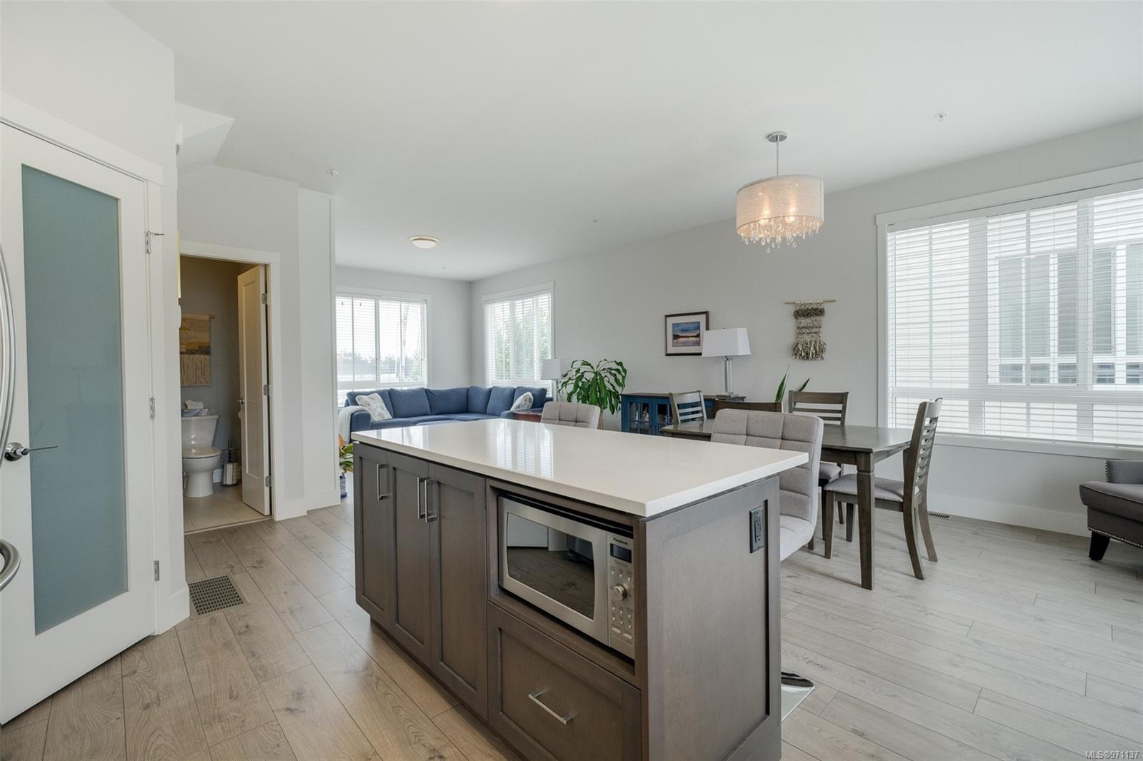 370 Latoria Blvd # 48