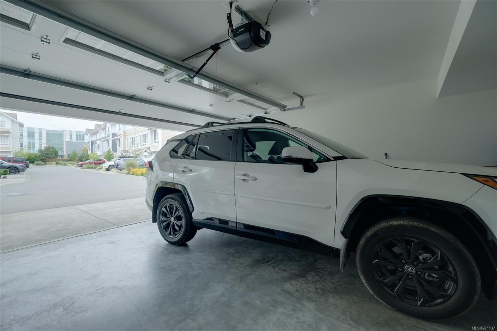 370 Latoria Blvd # 48