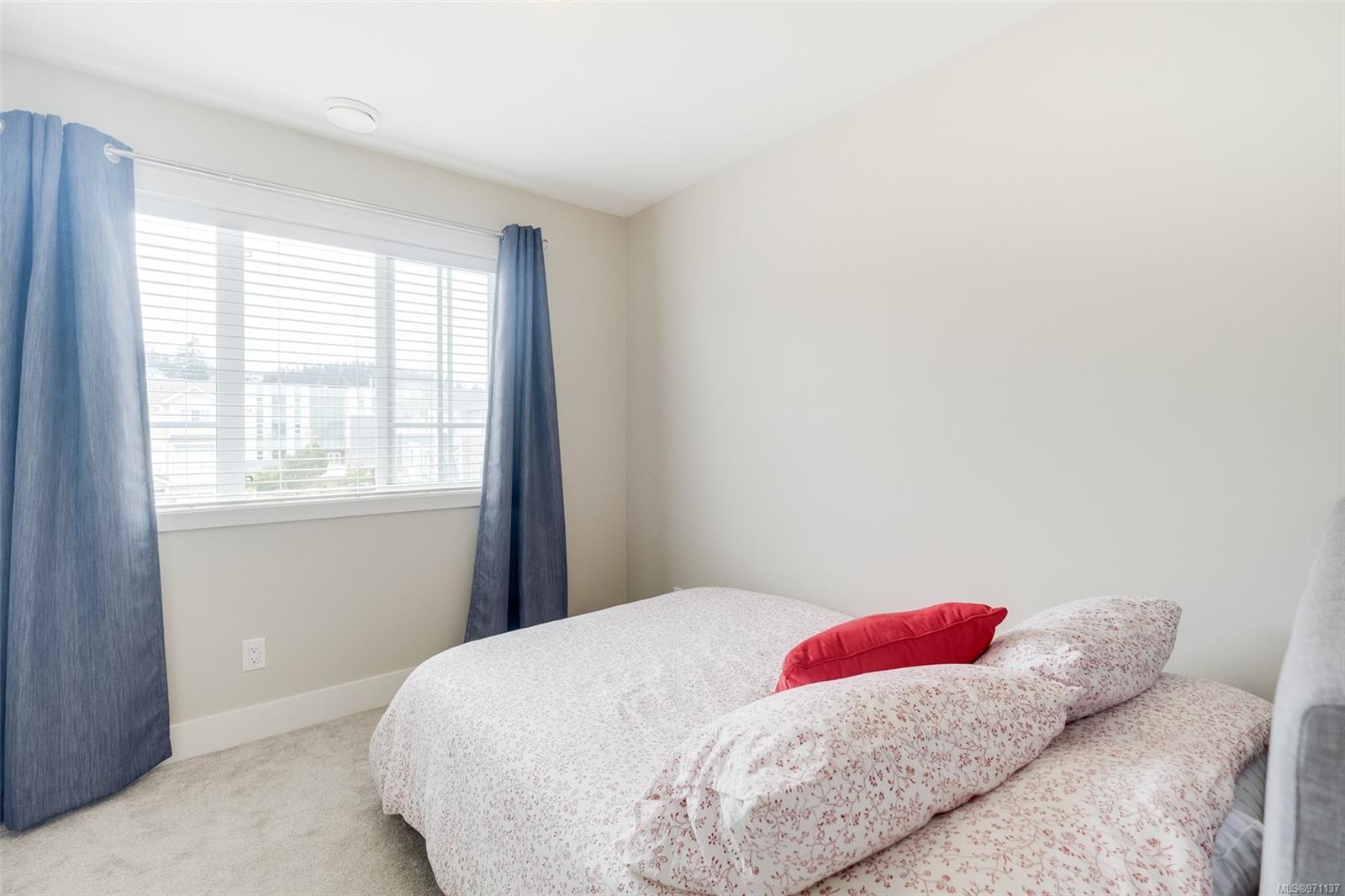 370 Latoria Blvd # 48