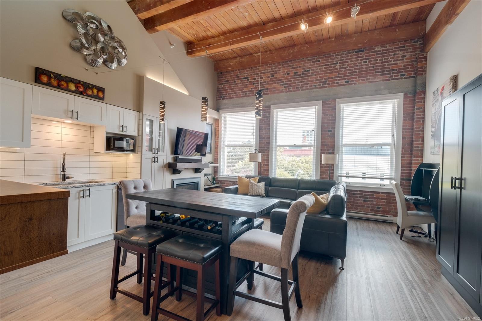 599 Pandora Ave # 309