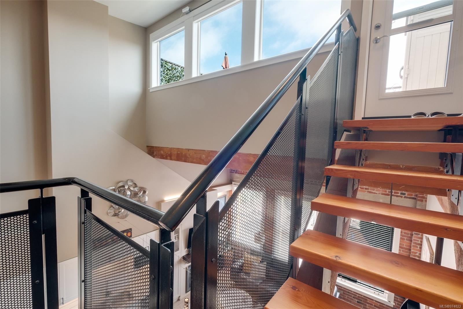 599 Pandora Ave # 309