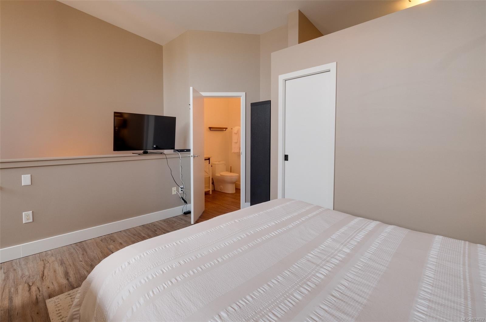 599 Pandora Ave # 309