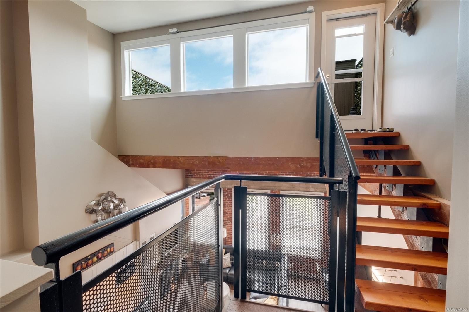 599 Pandora Ave # 309