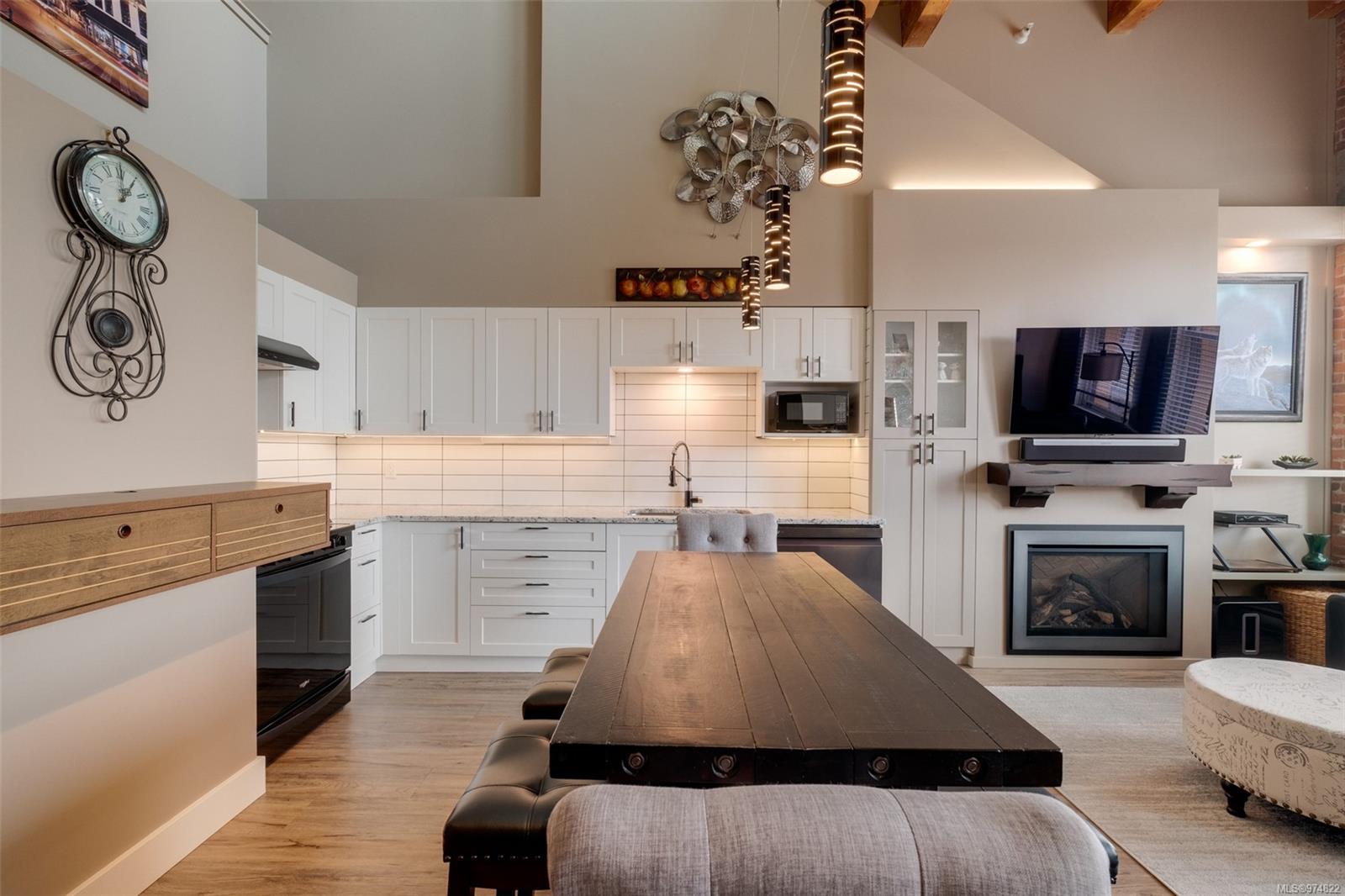 599 Pandora Ave # 309