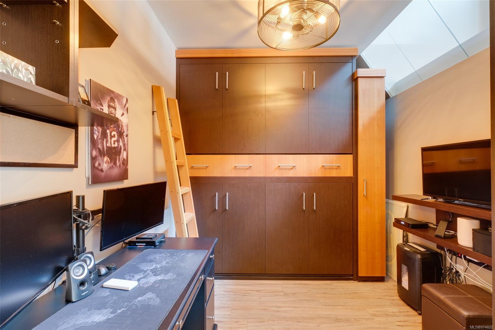 599 Pandora Ave # 309